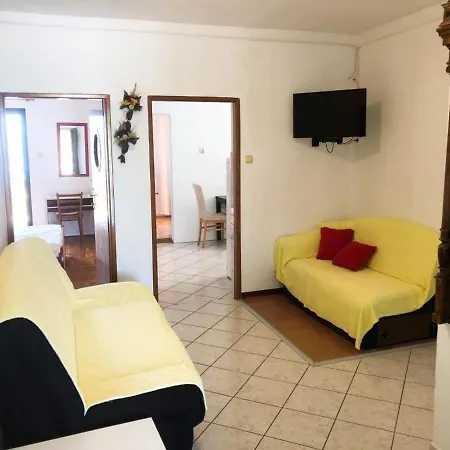 Apartment With A Parking Space Lopar, Rab - 21808