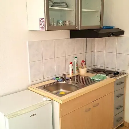 Apartment With A Parking Space Lopar, Rab - 21808