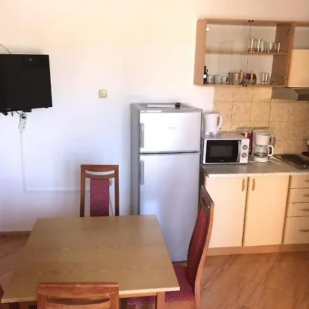 Apartment With A Parking Space Lopar, Rab - 21808