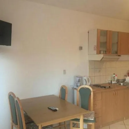 Apartment With A Parking Space Lopar, Rab - 21808 *