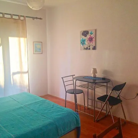 Apartment With A Parking Space Lopar, Rab - 21808