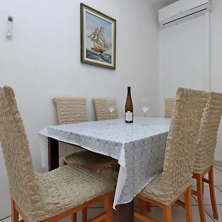 Appartamento With Parking Space Lopar, Rab - 21808 *