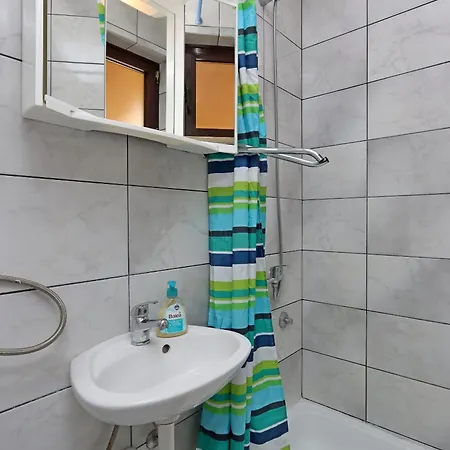 Apartment With Parking Space Lopar, Rab - 21808