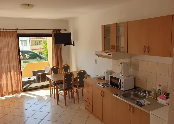 With Parking Space Lopar, Rab - 21808 Appartement Lopar