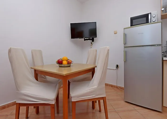 Appartement With Parking Space Lopar, Rab - 21808 Lopar